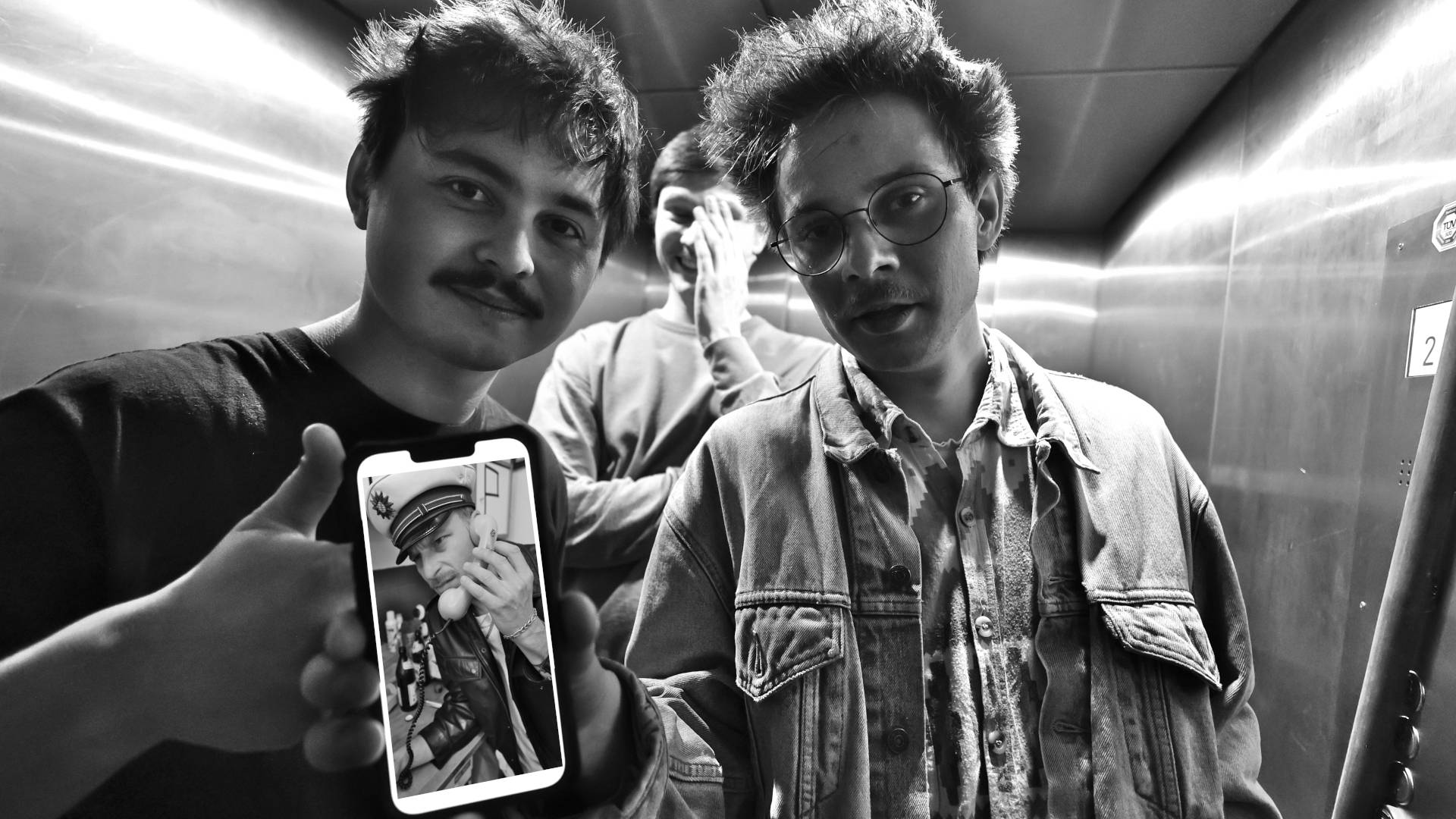 ein photo von moltke 	und moerike